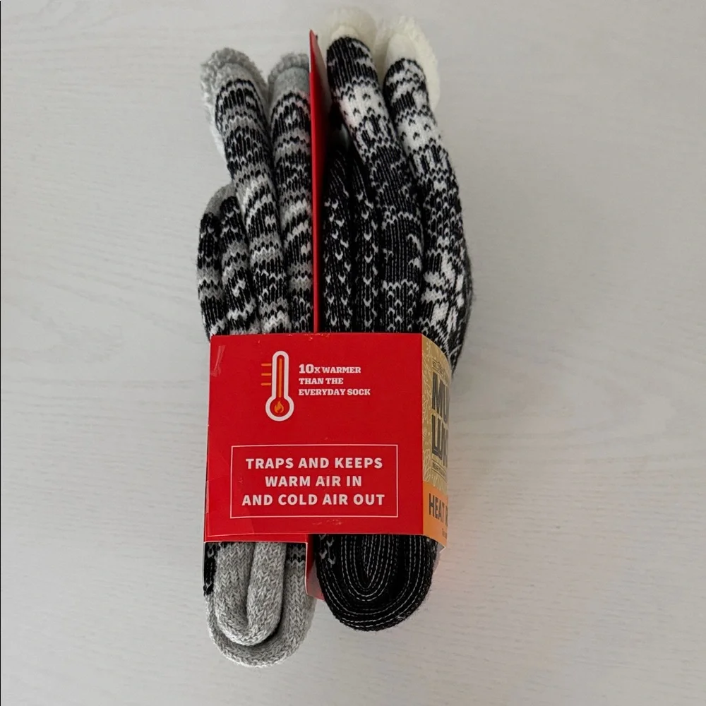 Muk Luks Black and White Snowflake Thermal Socks