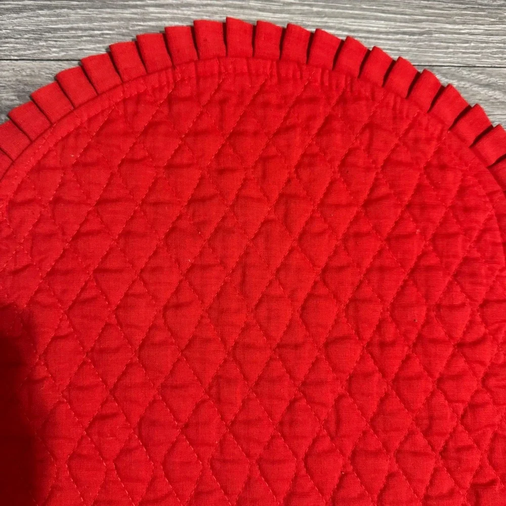 N/A quilted red