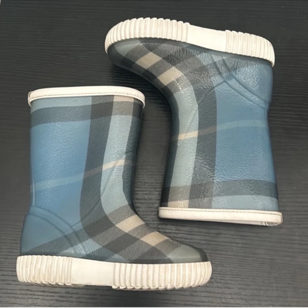 Burberry authentic luxury
