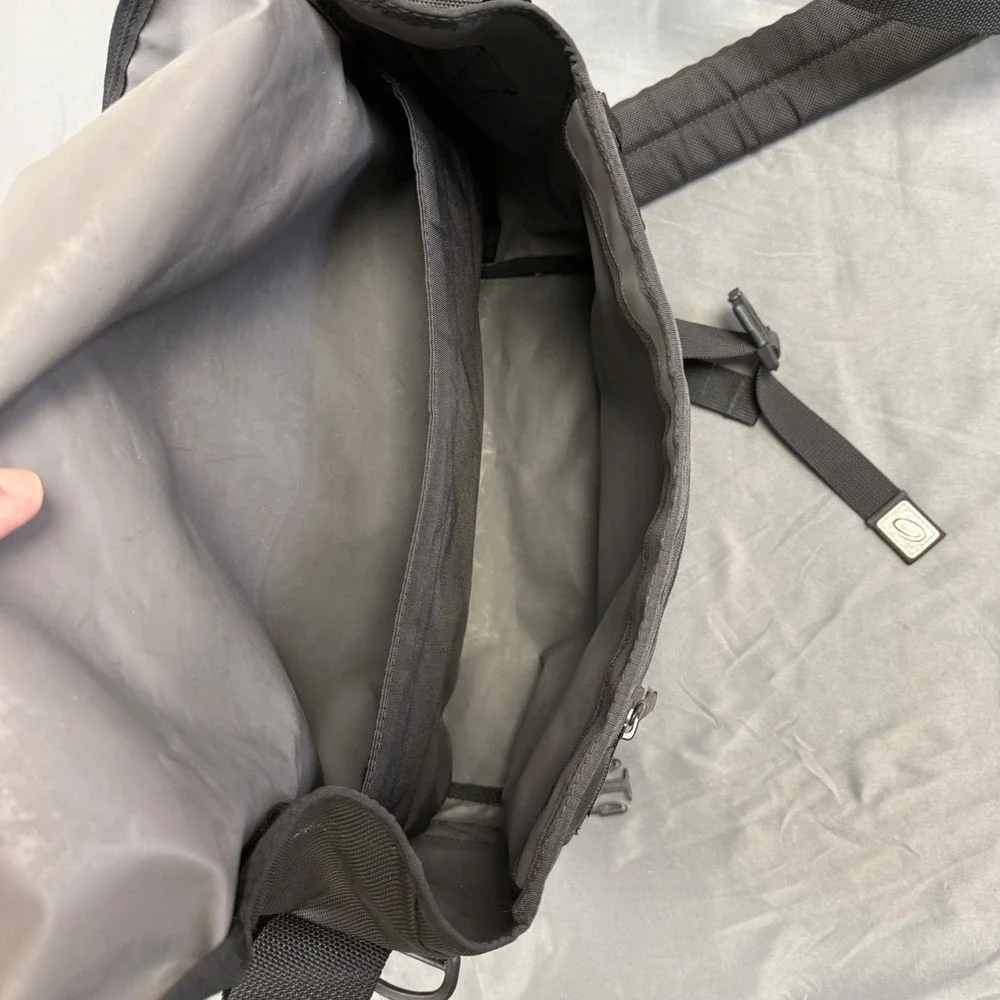 Timbuk2 classic messenger