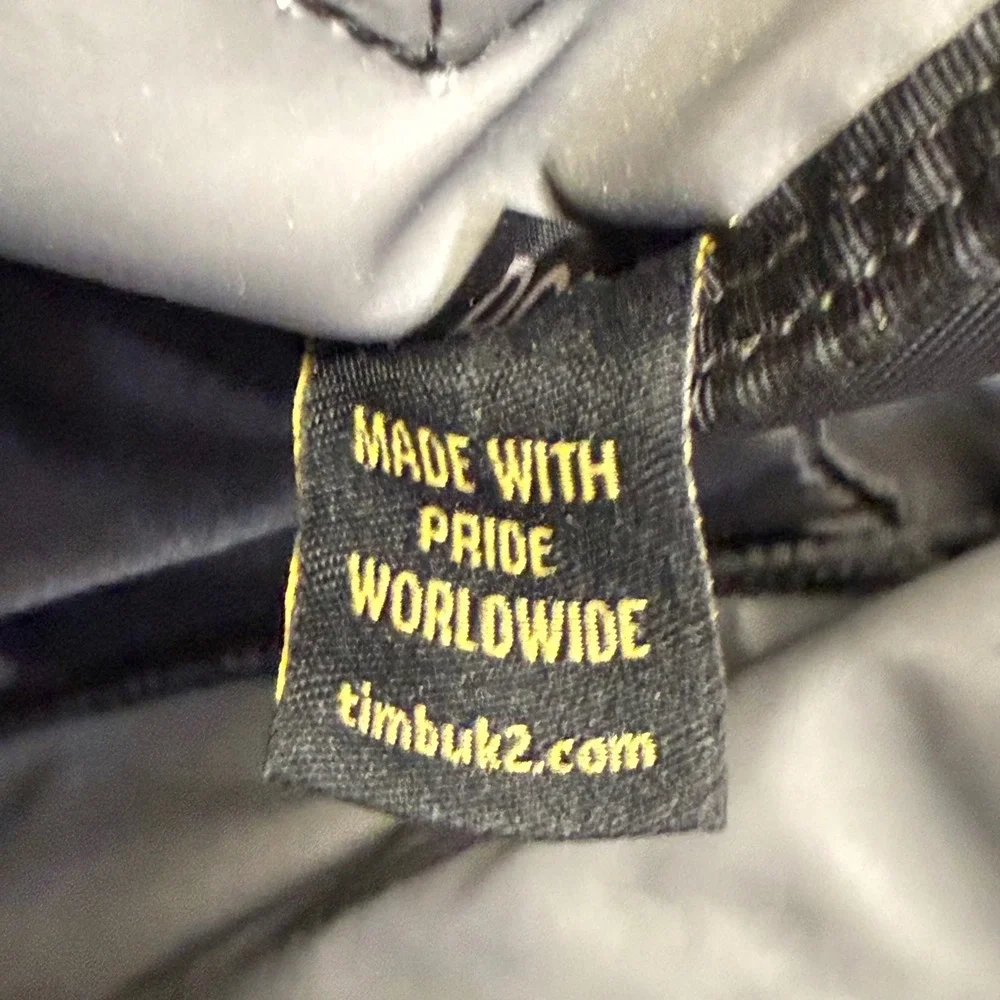 Timbuk2 classic messenger