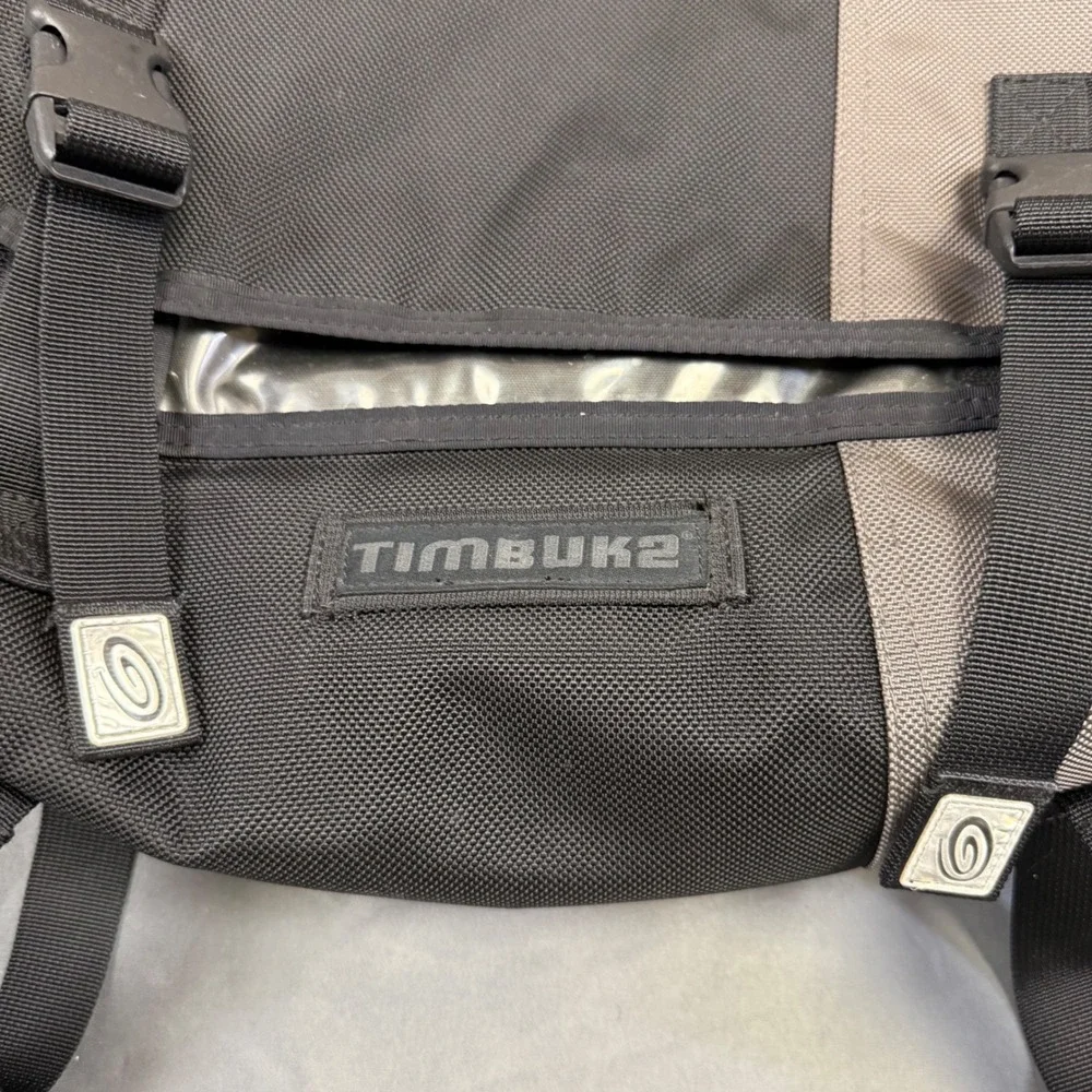 Timbuk2 classic messenger