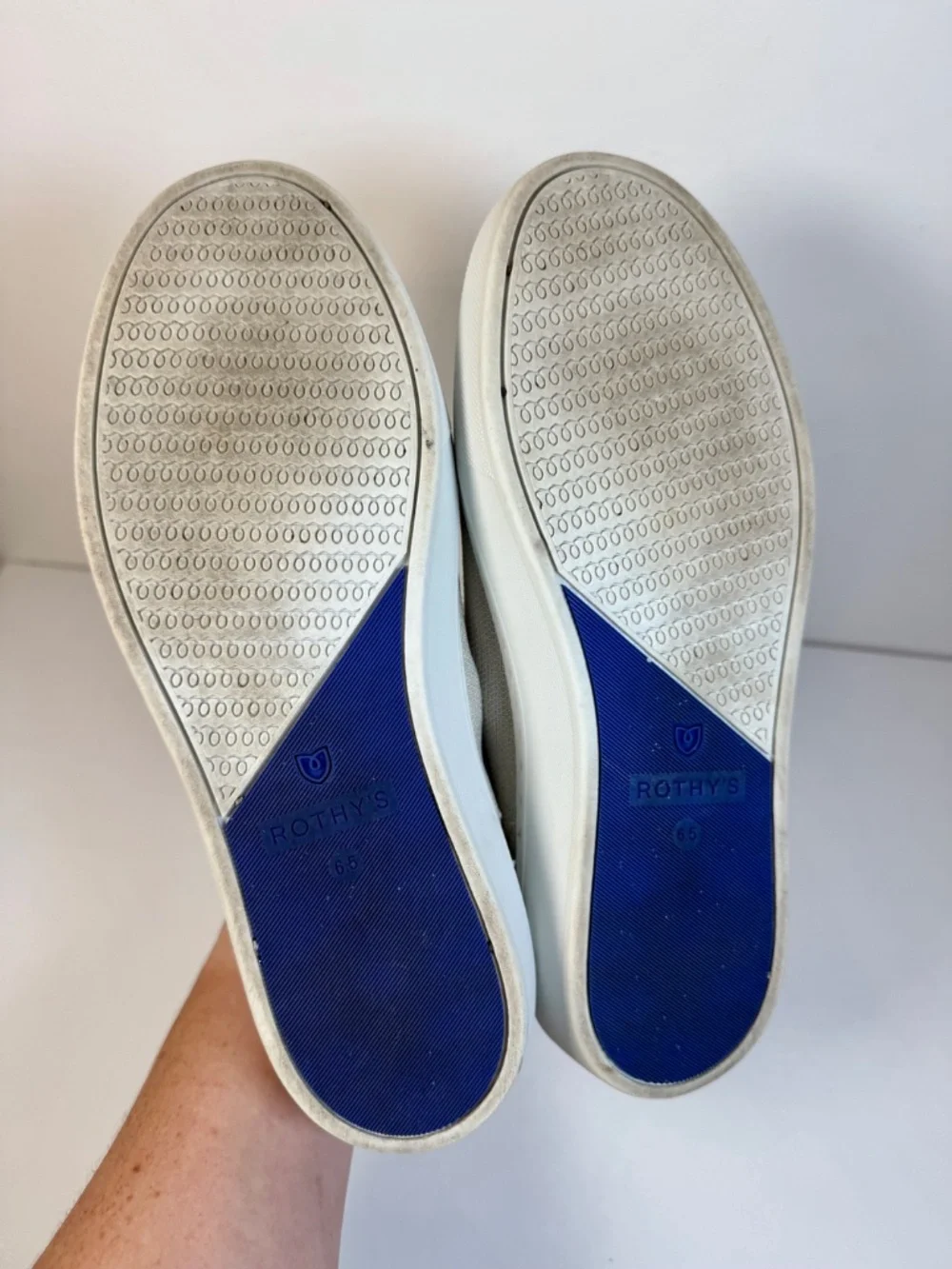 Rothy's The Original Slip On Sneaker Sand Beige Size 6.5 Excellent Condition