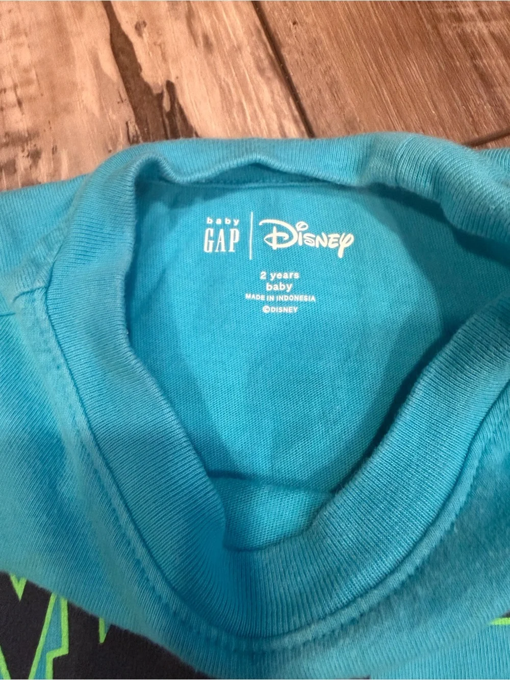 BabyGAP Lot x 2 Boys Mickey and Dino Tees Size 2