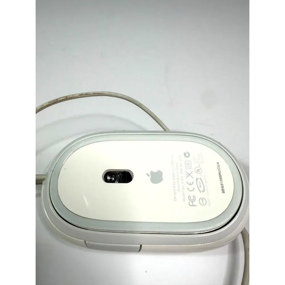 Apple or accessories 2058