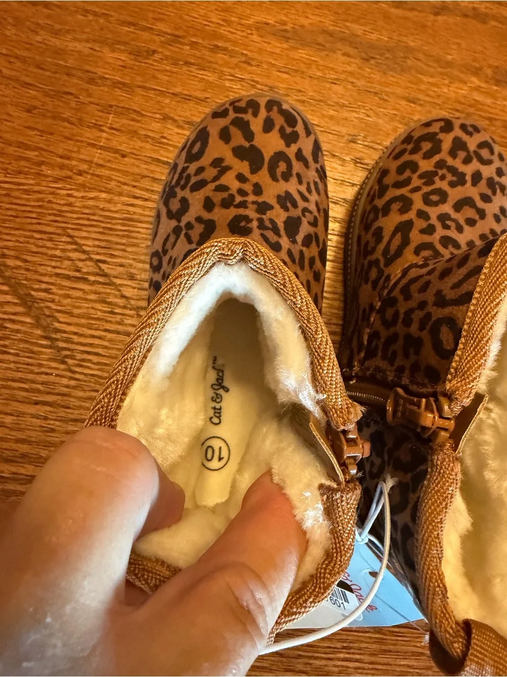 Cat & Jack leopard print
