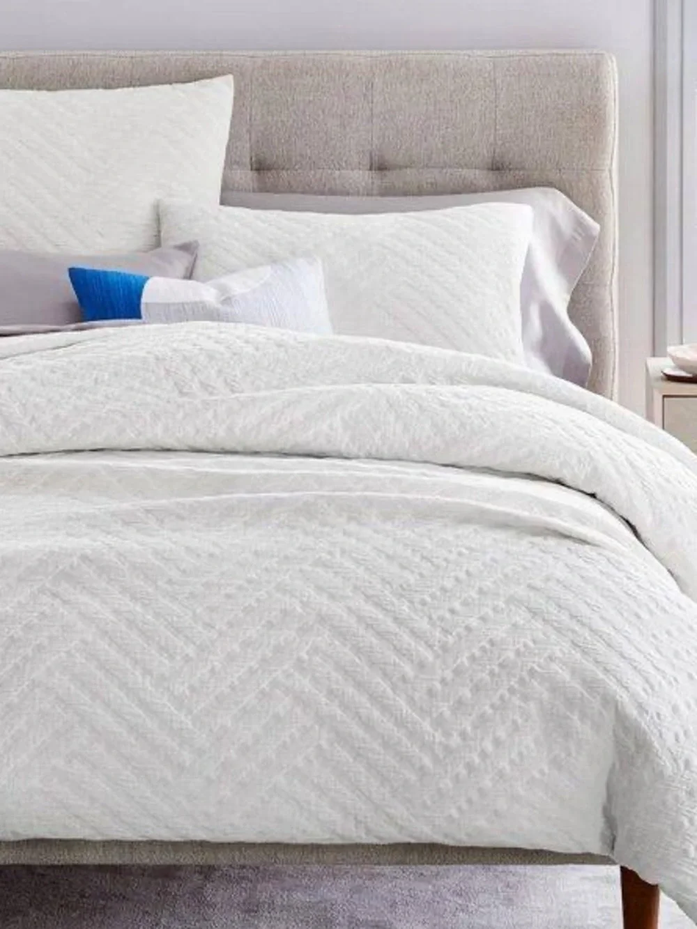 West Elm White Parquet Texture Duvet King and 3 euro pillows set!