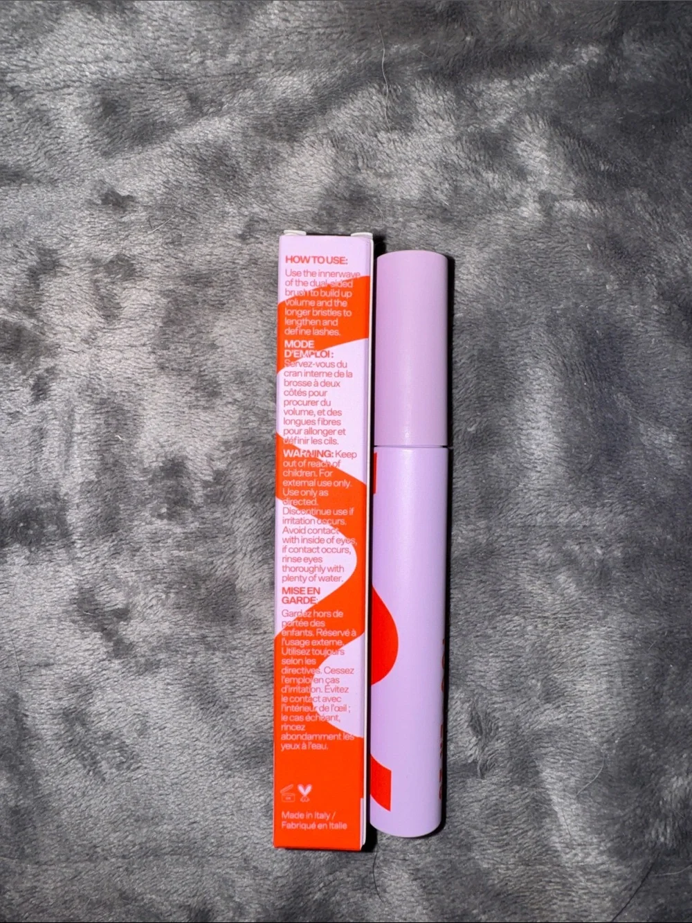 TOWER 28 MAKE WAVES MASCARA - NEW - JET