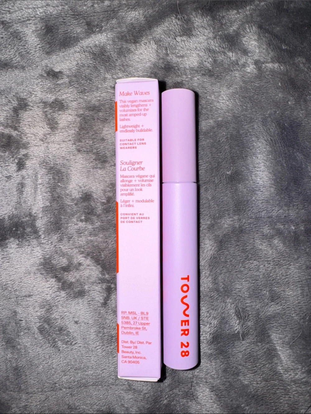 TOWER 28 MAKE WAVES MASCARA - NEW - JET
