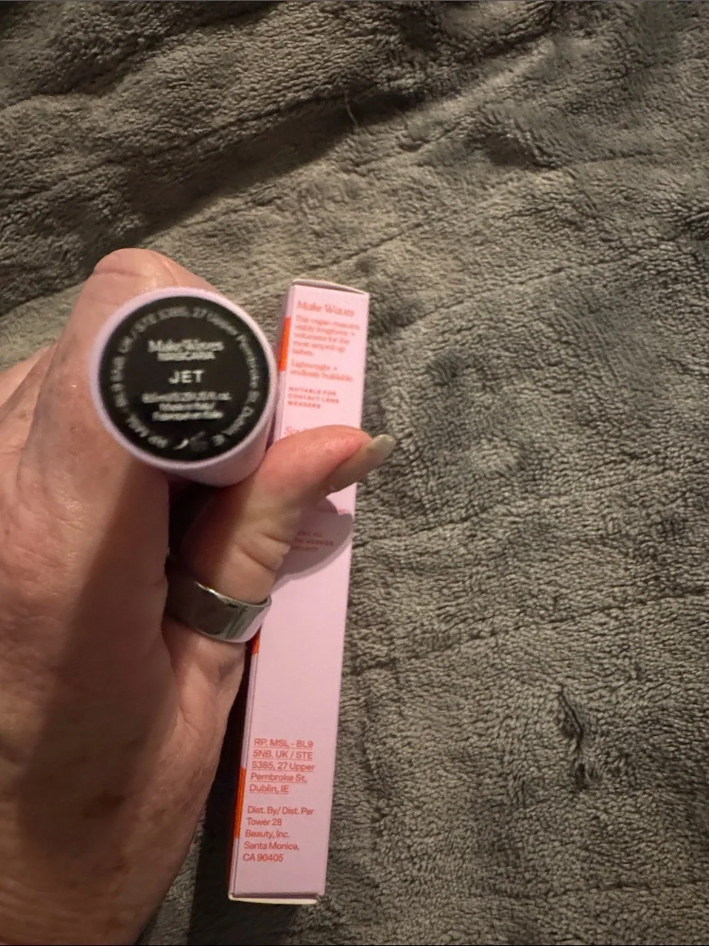TOWER 28 MAKE WAVES MASCARA - NEW - JET