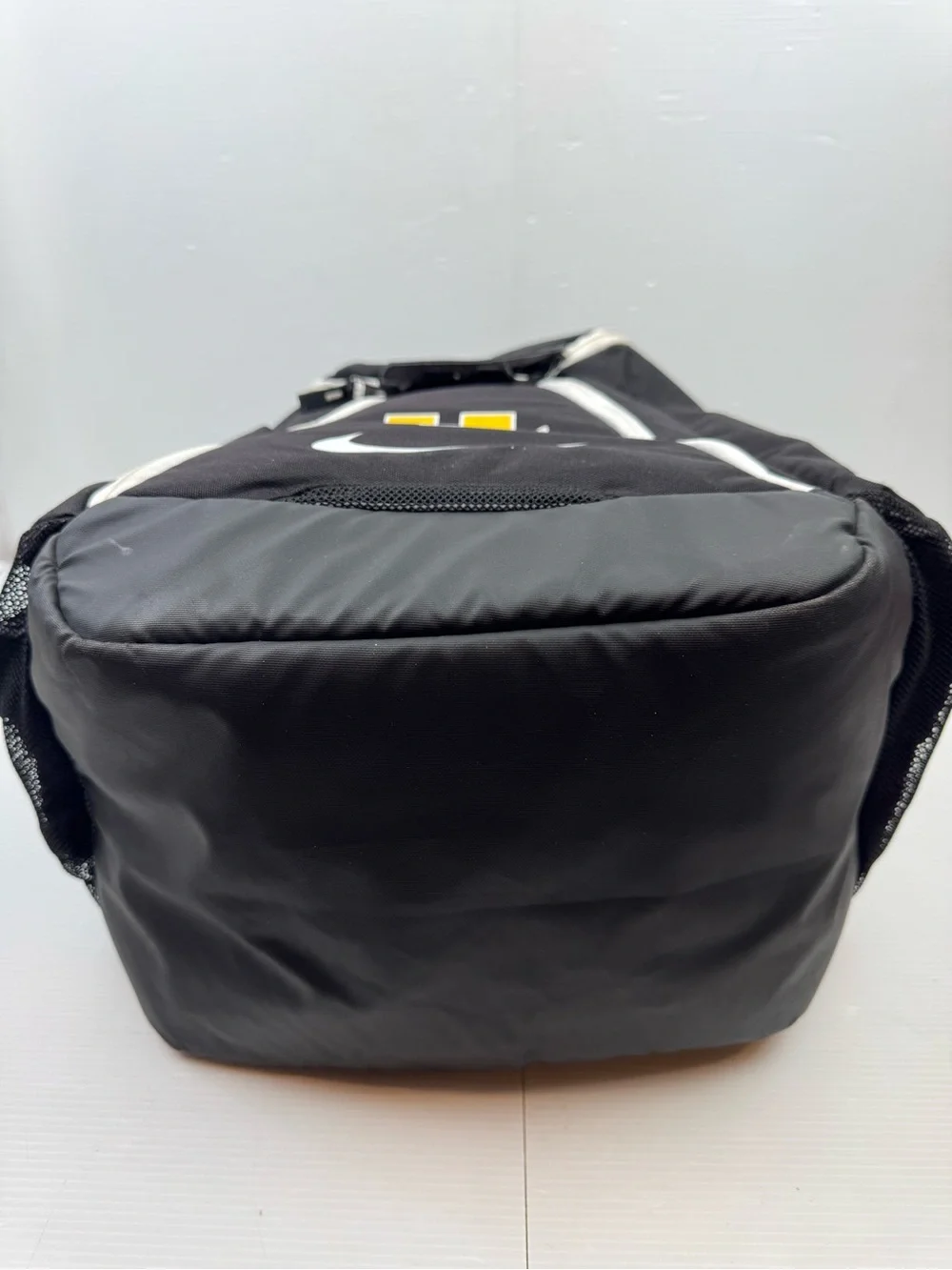 Nike bag shoe cushioning