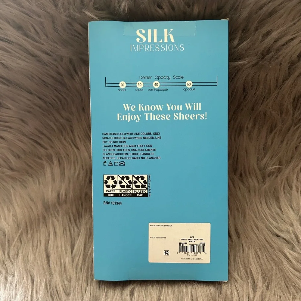 Silk Impressions Sheer Knee Highs Women's Size O/S‎ Black 20 Denier Socks