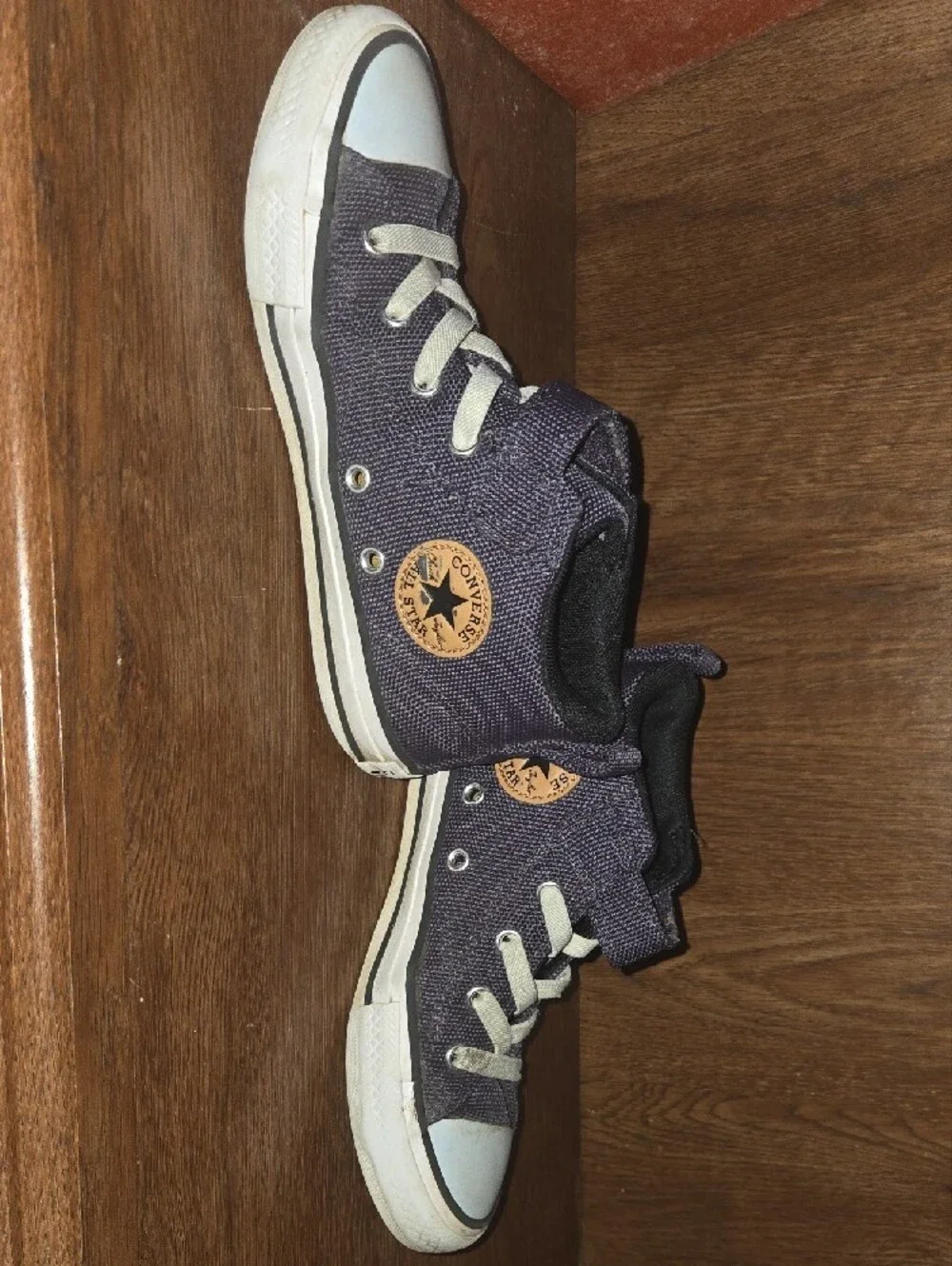 Converse star contrast sole
