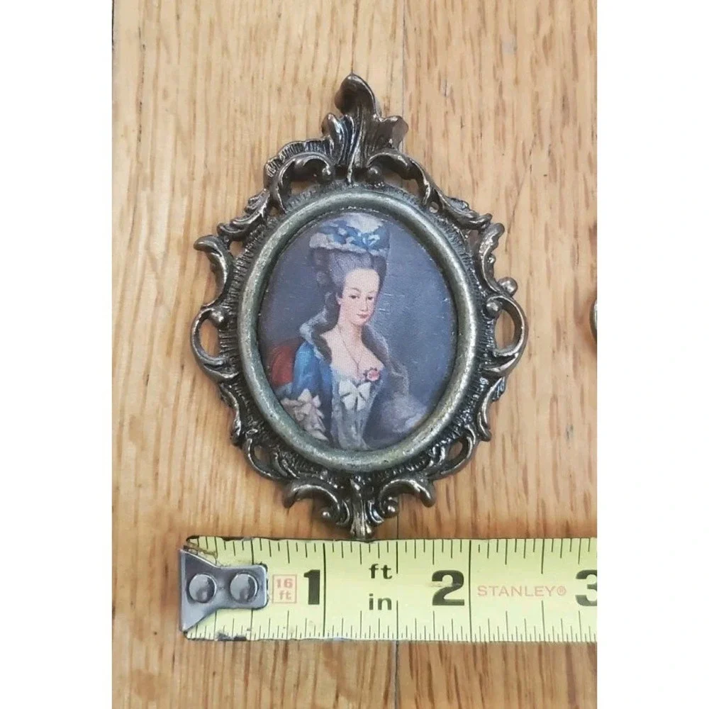 N/A set antique