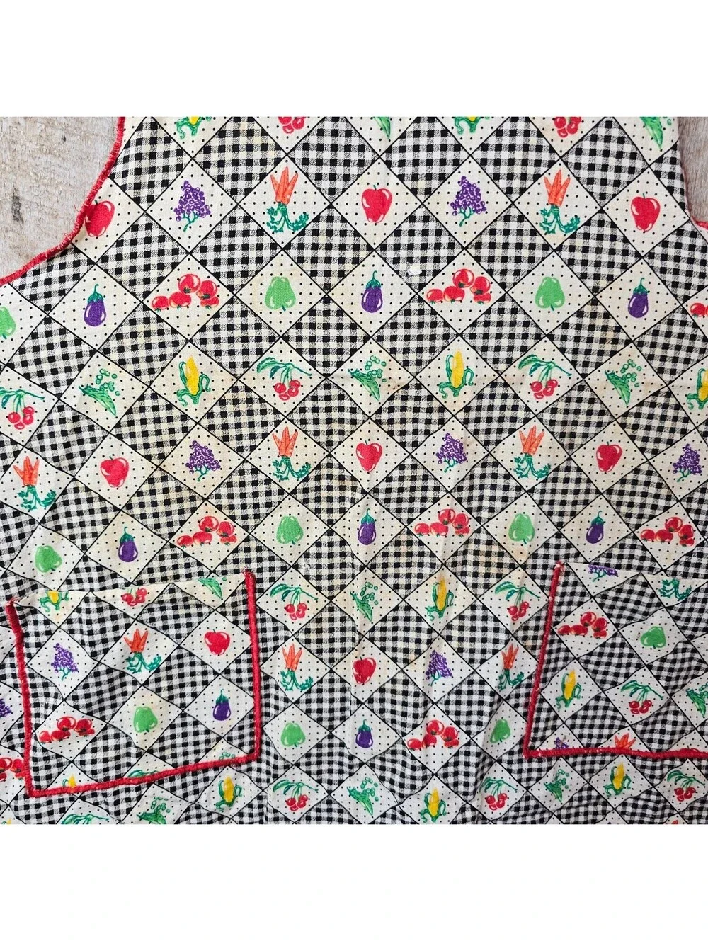 Vintage Gingham Apron Black White Red Trim Fruits Vegetables Floral Pattern