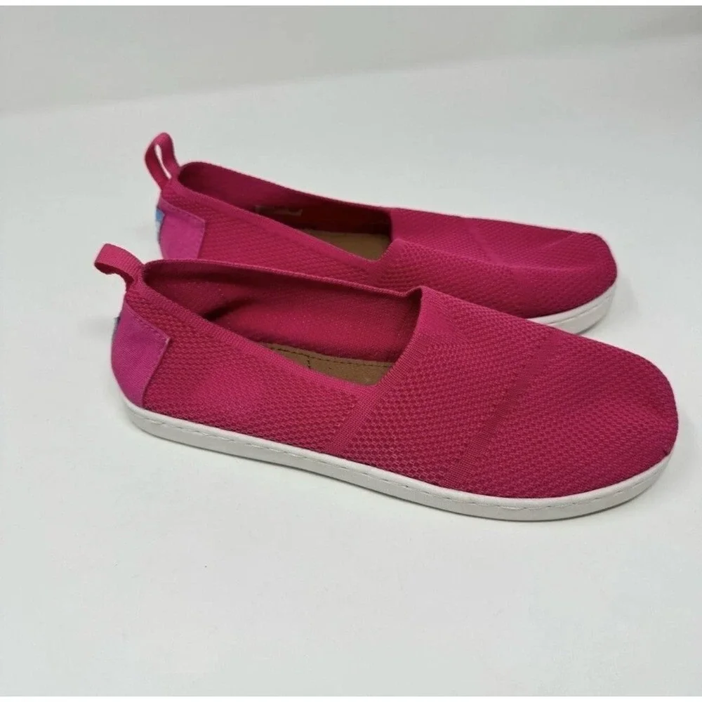 TOMS Shoes Womens Size 4.5 Pink Mesh Slip On Casual Comfort Lightweight Sneakers