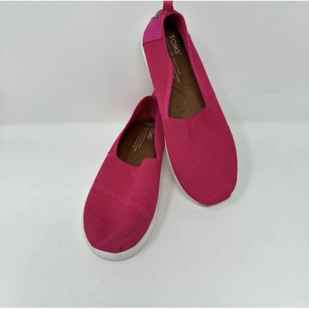 TOMS Shoes Womens Size 4.5 Pink Mesh Slip On Casual Comfort Lightweight Sneakers