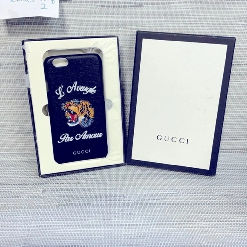 GUCCI I-PHONE CASE‎ For 6,7,8 with box NEW
