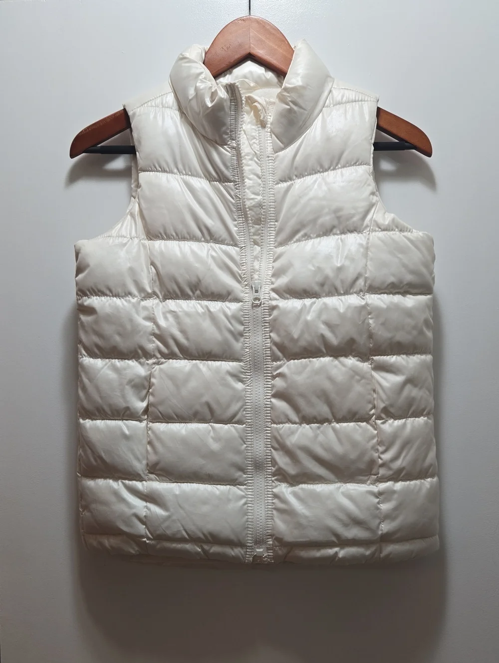 Old Navy Cream Quilted Puffer Vest - Sleeveless Zip Front