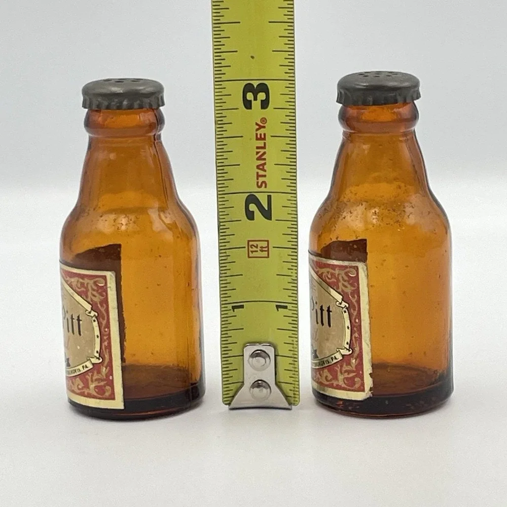 The Unbranded Brand vintage fort