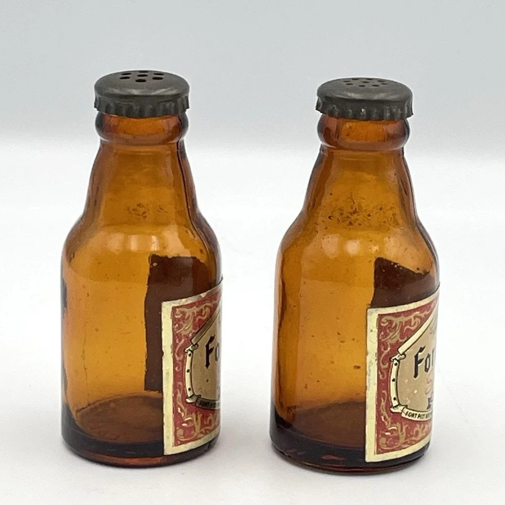The Unbranded Brand vintage fort