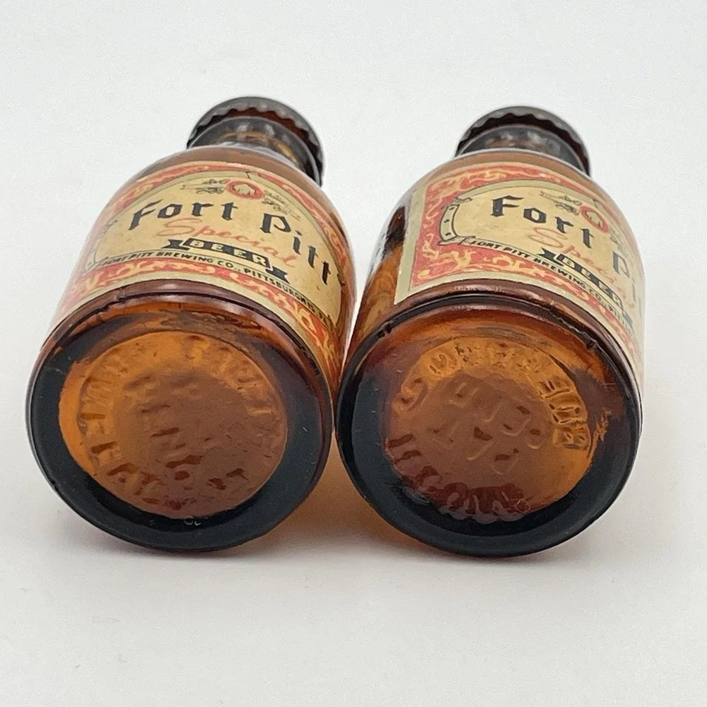 The Unbranded Brand vintage fort
