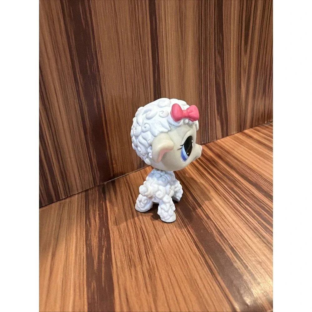 Littlest Pet Shop LPS White Lamb With Pink Bow And Blue Eyes LPS‎ #396