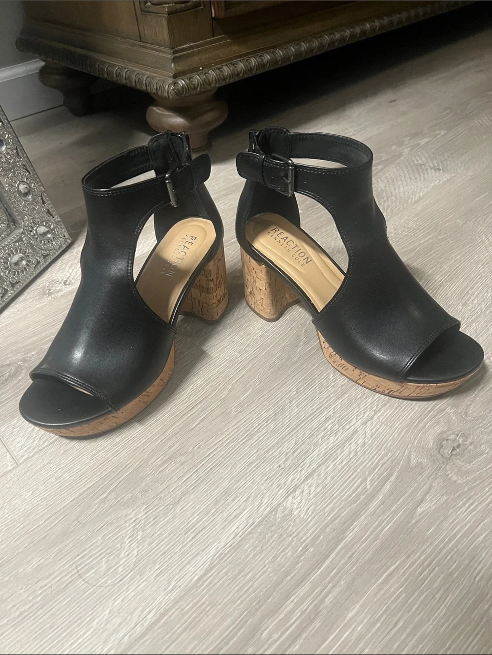 Kenneth Cole Reaction black faux