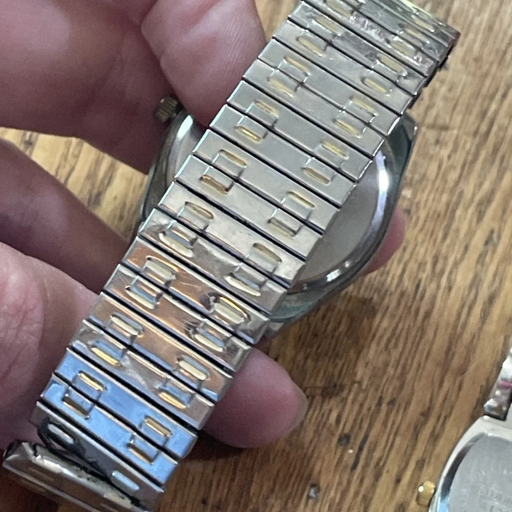 Quartz watches this