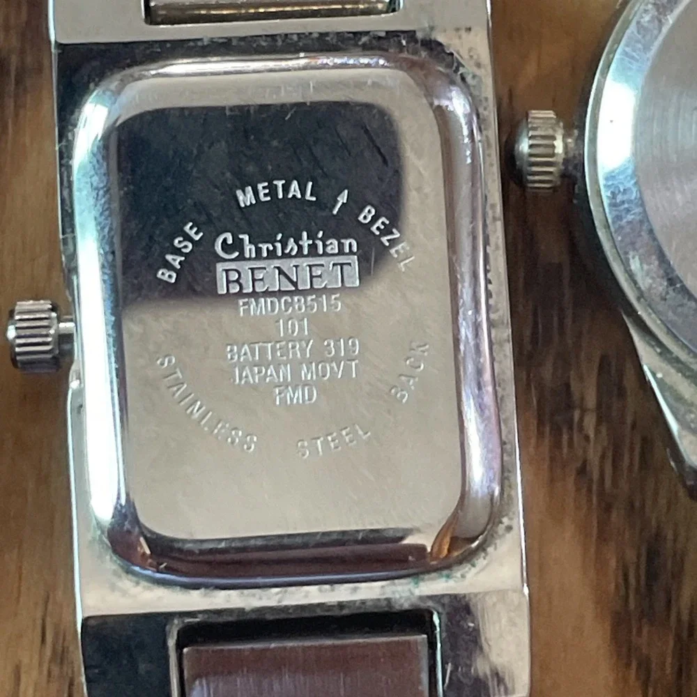 Quartz watches this