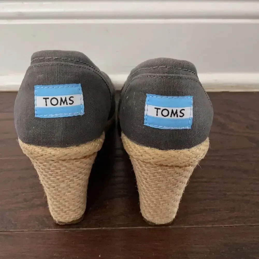Toms calypso canvas