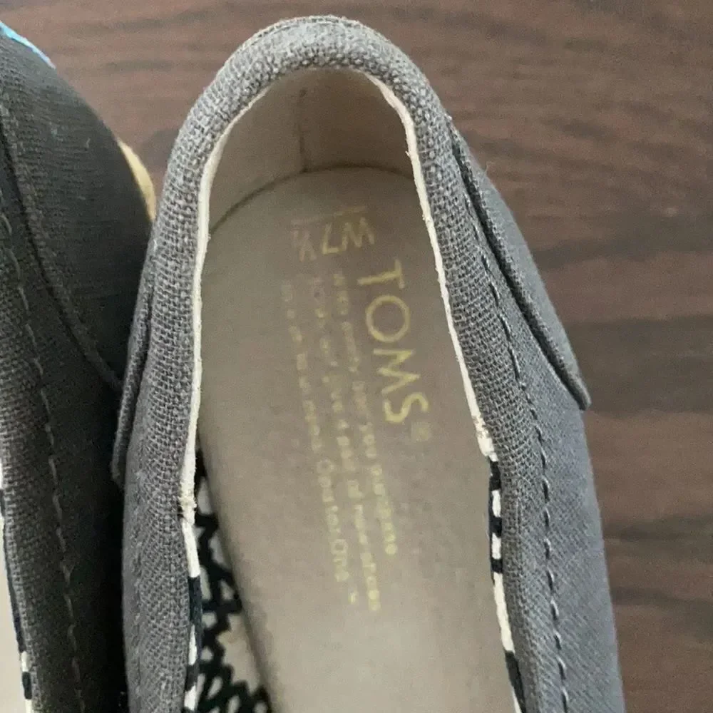 Toms calypso canvas