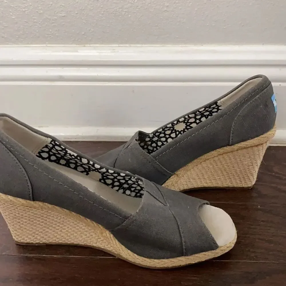 Toms calypso canvas