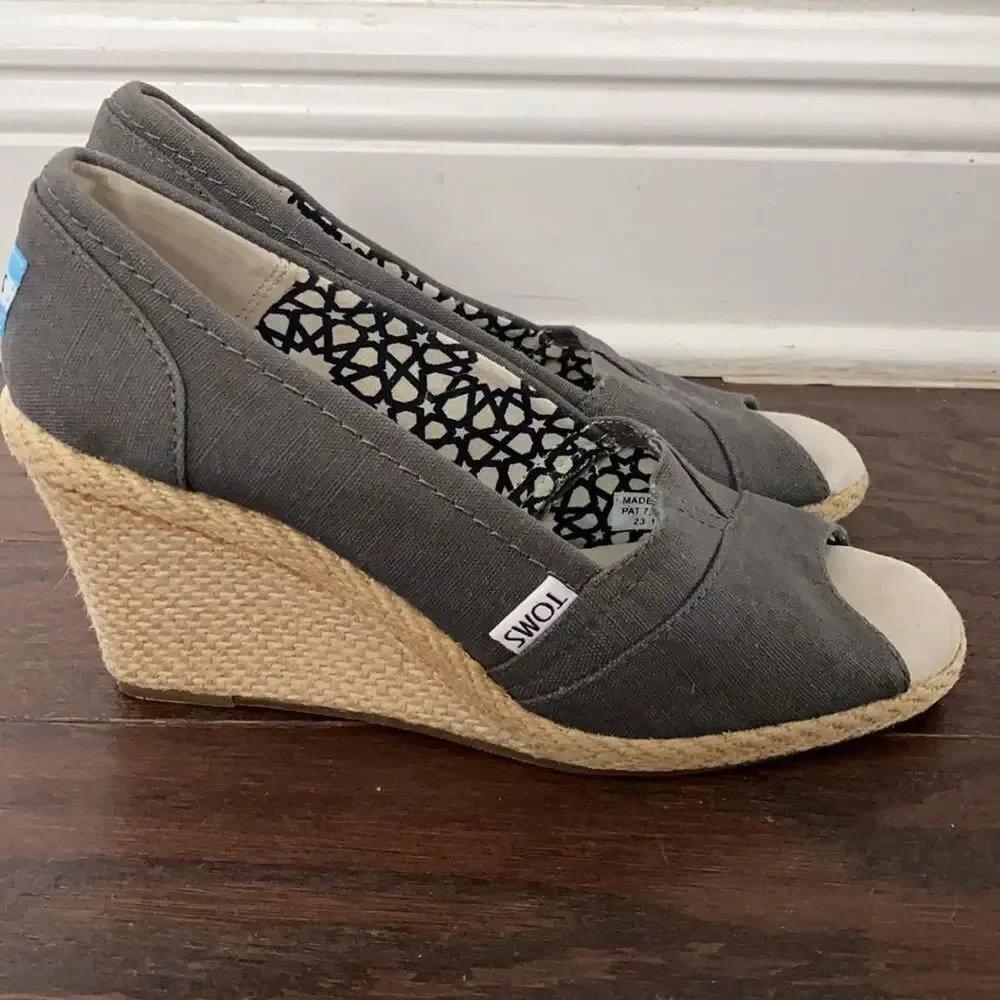Toms calypso canvas