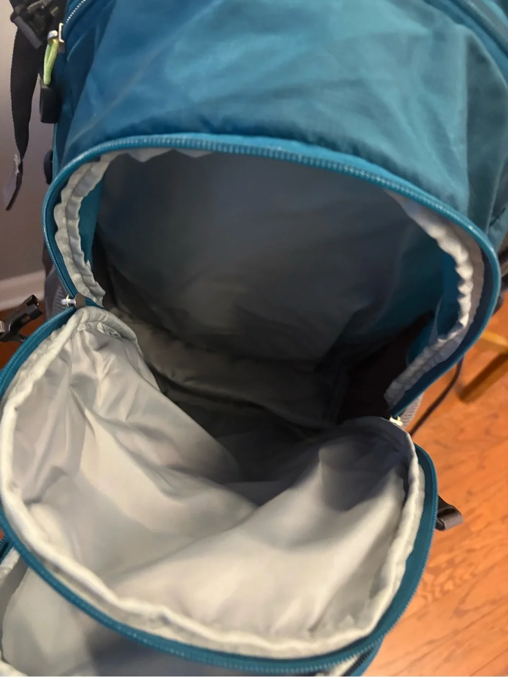 High Sierra Airflow Teal Hiking Backpack Multiple Compartments