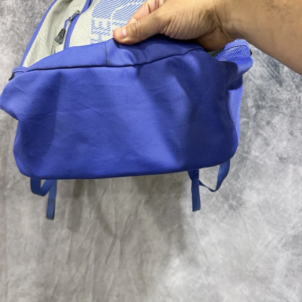 The North Face Wasatch Backpack Gray Blue Logo Hiking School Laptop Travel