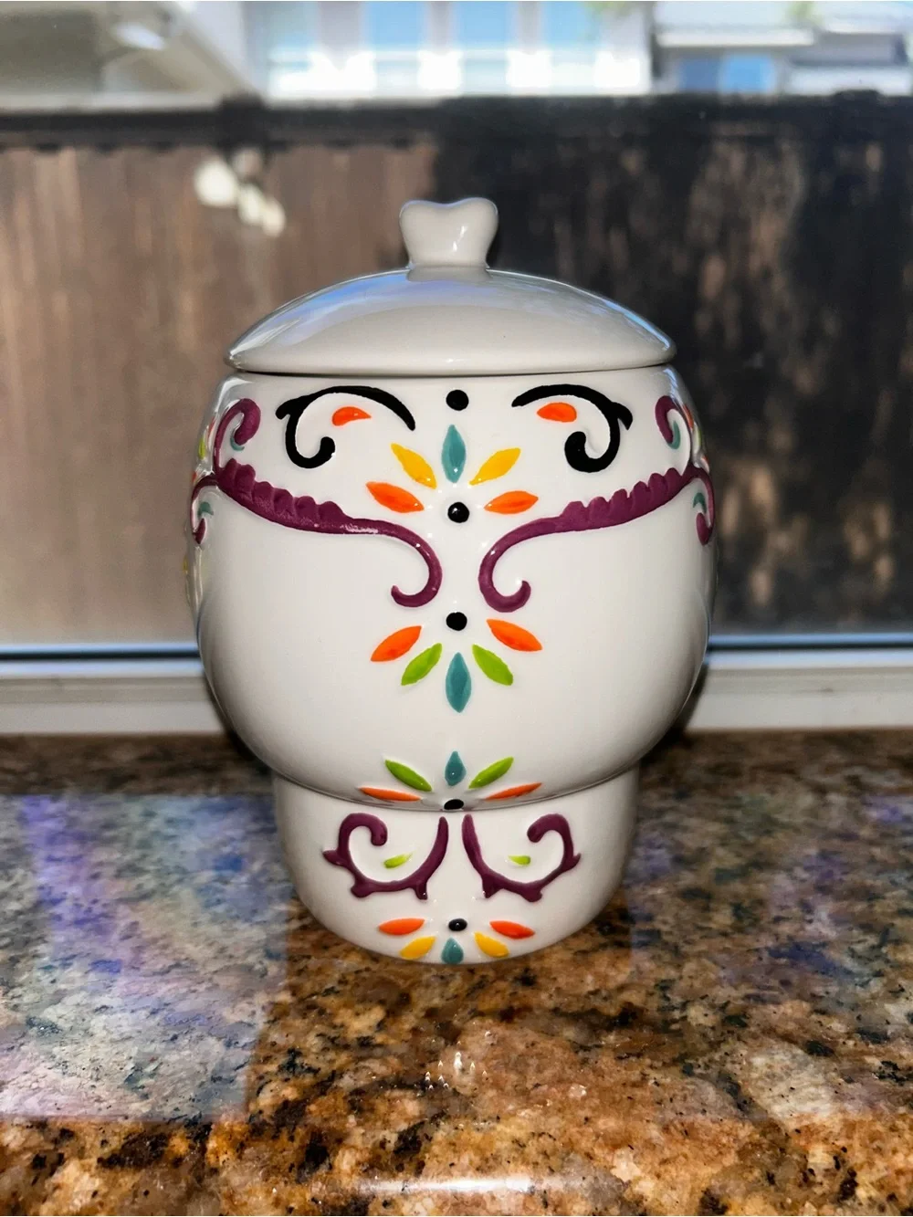 LANG white ceramic