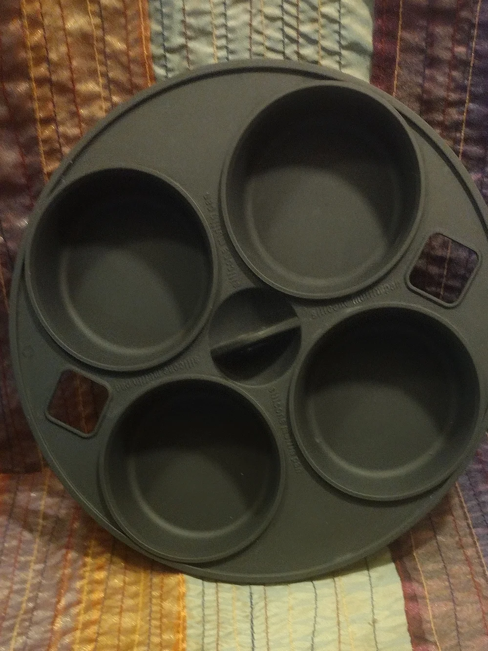 Purple and Cream Microwave Steamer with Lid