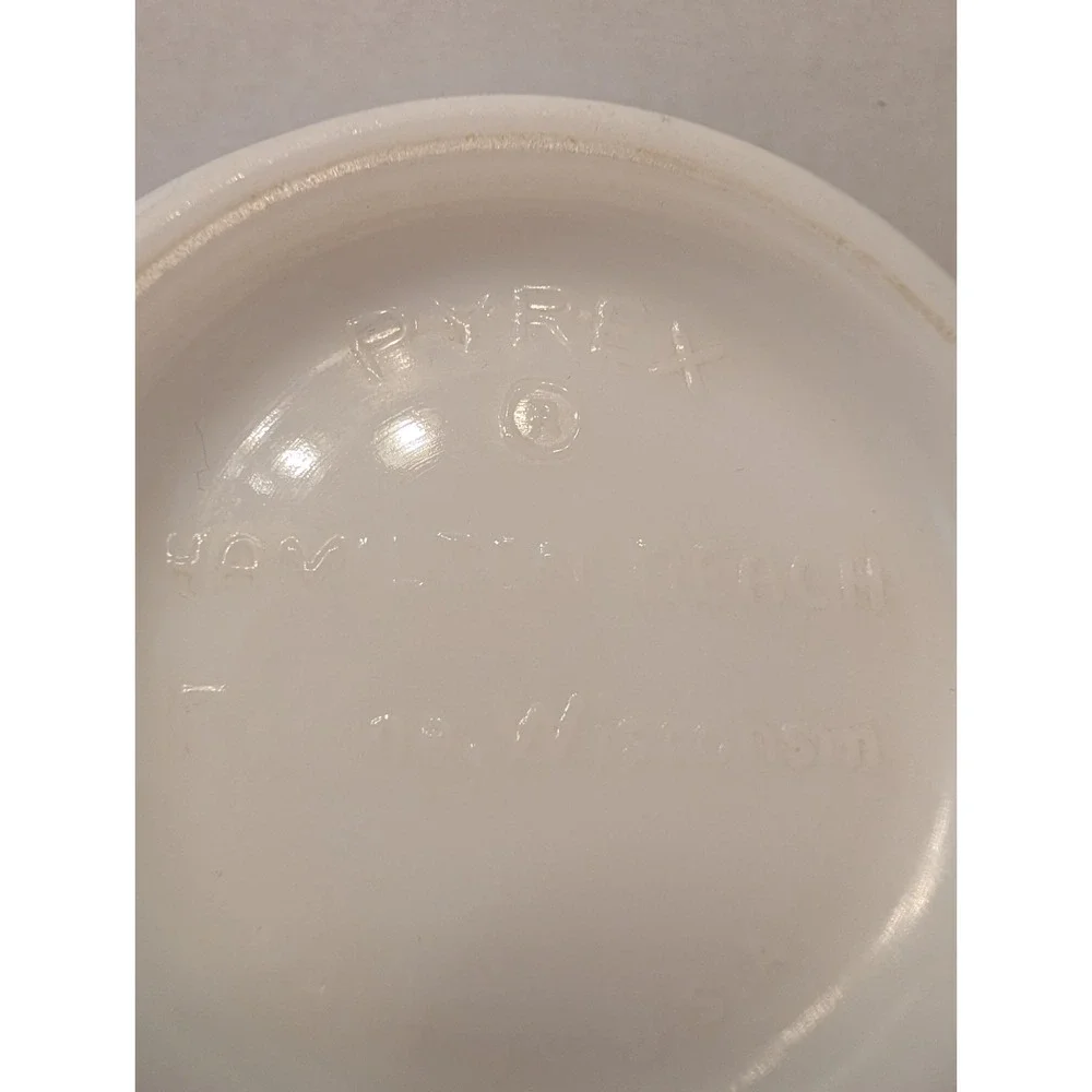 Vtg White Pyrex Ribbed Milk Glass Mixing Bowl ~2 Qt for Hamilton Beach Mixer #14