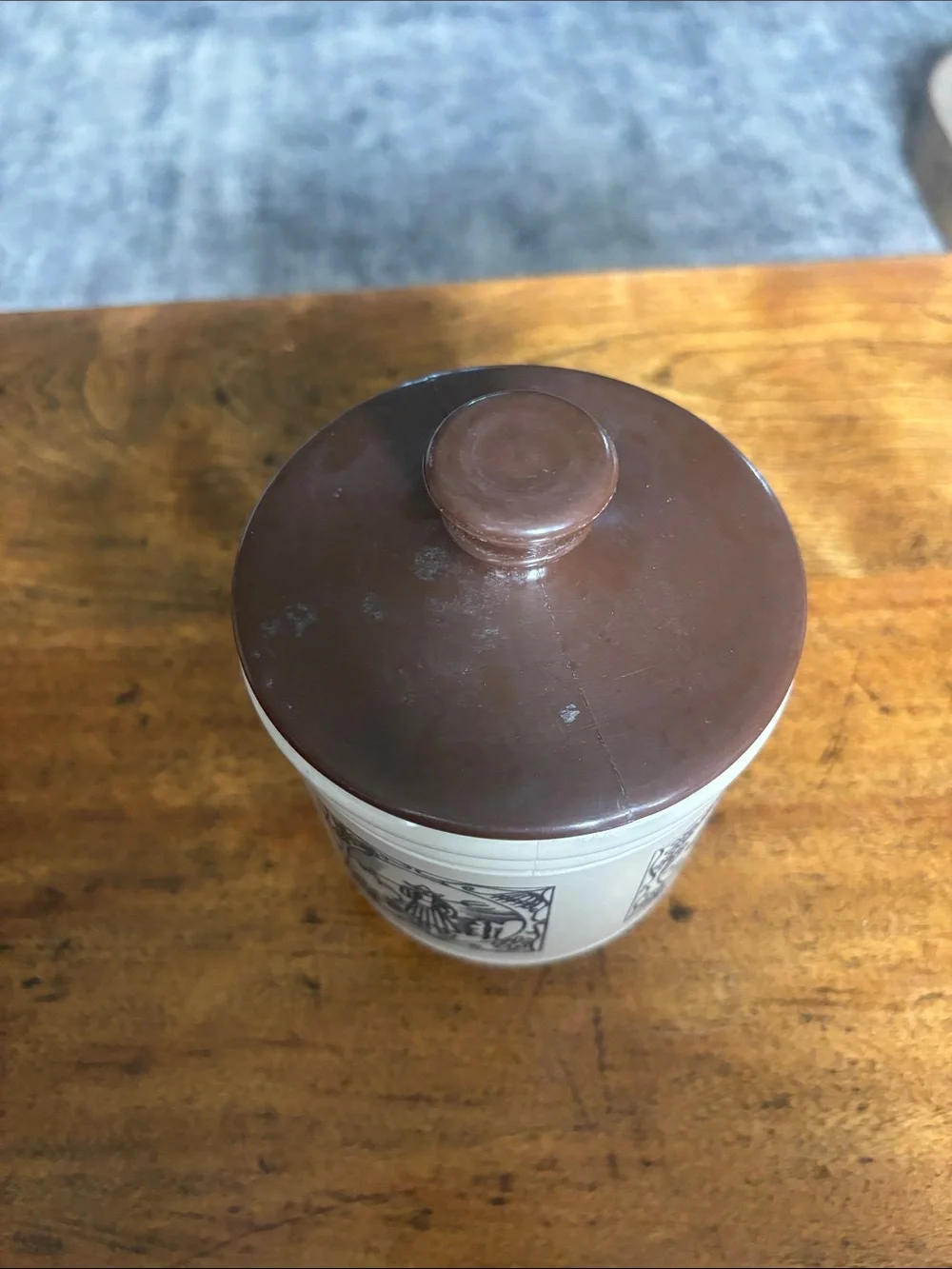 N/A classic cream