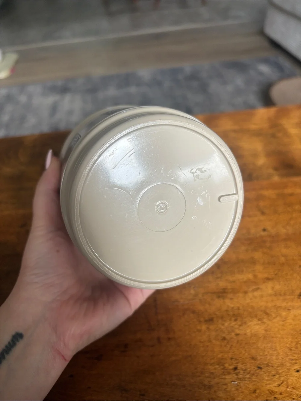 N/A classic cream