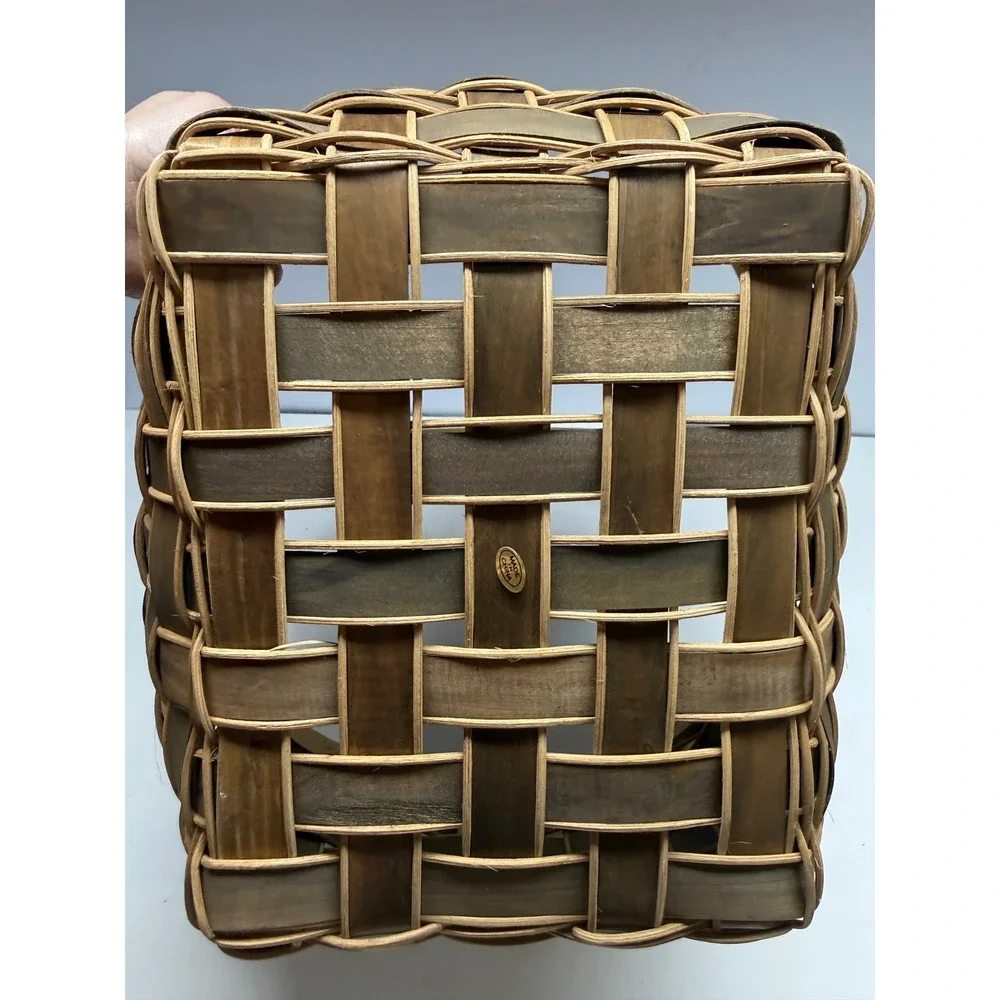 N/A woven wood