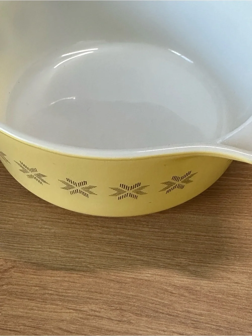 Vintage Pyrex Town & Country #472 Yellow 1.5 Pint Casserole Dish No Lid