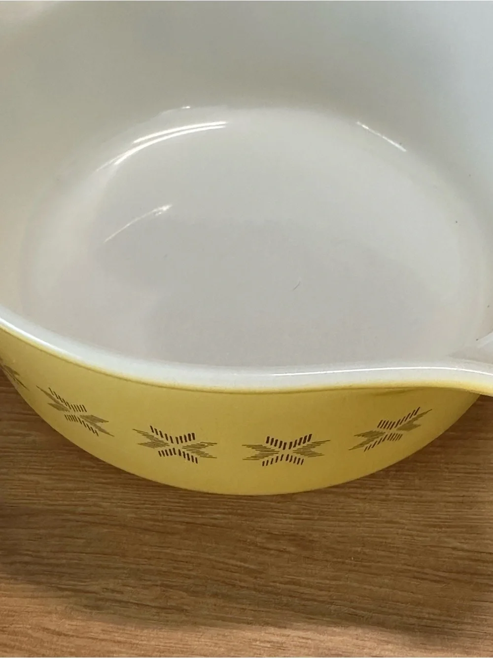 Vintage Pyrex Town & Country #472 Yellow 1.5 Pint Casserole Dish No Lid
