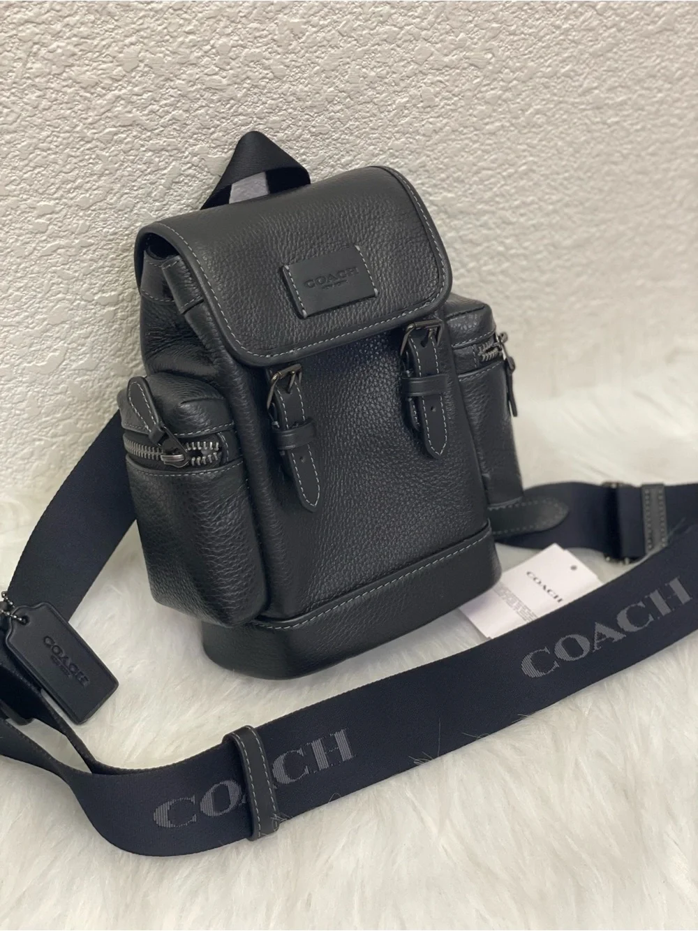 Coach nwt sprint