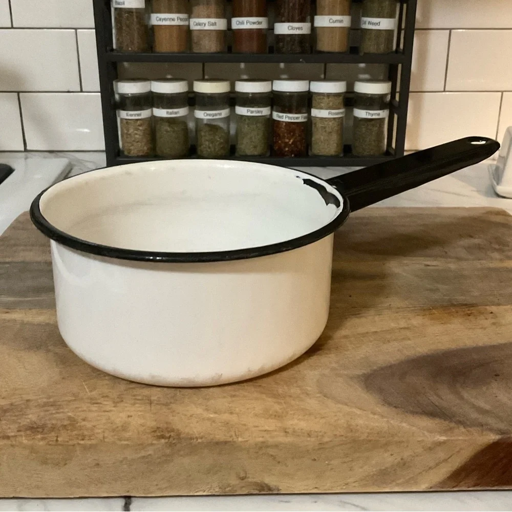 Vintage Black & White 1 Quart Enamelware Sauce Pan