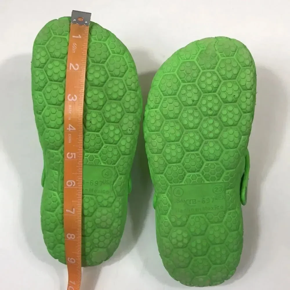 10/$50 Water Shoes Made In México  Size 23 Unisex Size 4