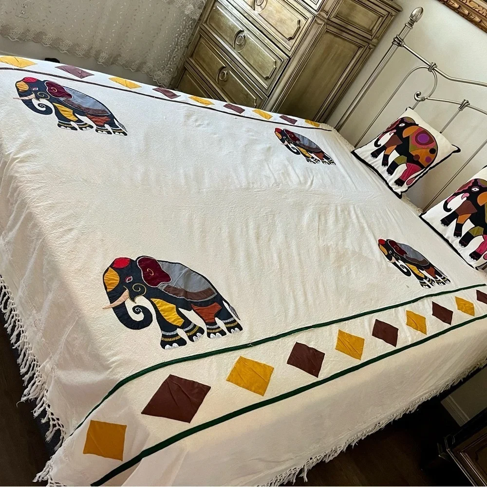 Elephant Print Bedspread with Matching Pillow Covers