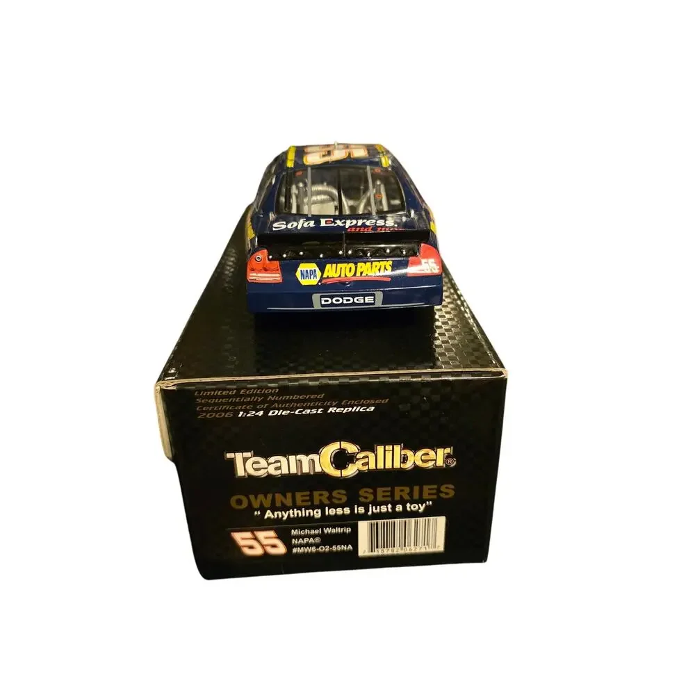 Team Caliber michael waltrip