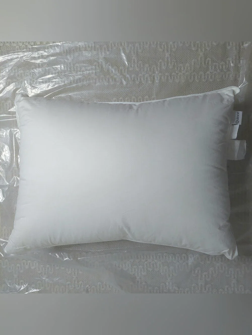 Quince Standard White Goose Down Pillow ( Medium/ Firm)(P36)